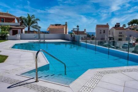 Royal Palm 22 Luxurious 3 Bedroom Penthouse Nerja Exterior photo