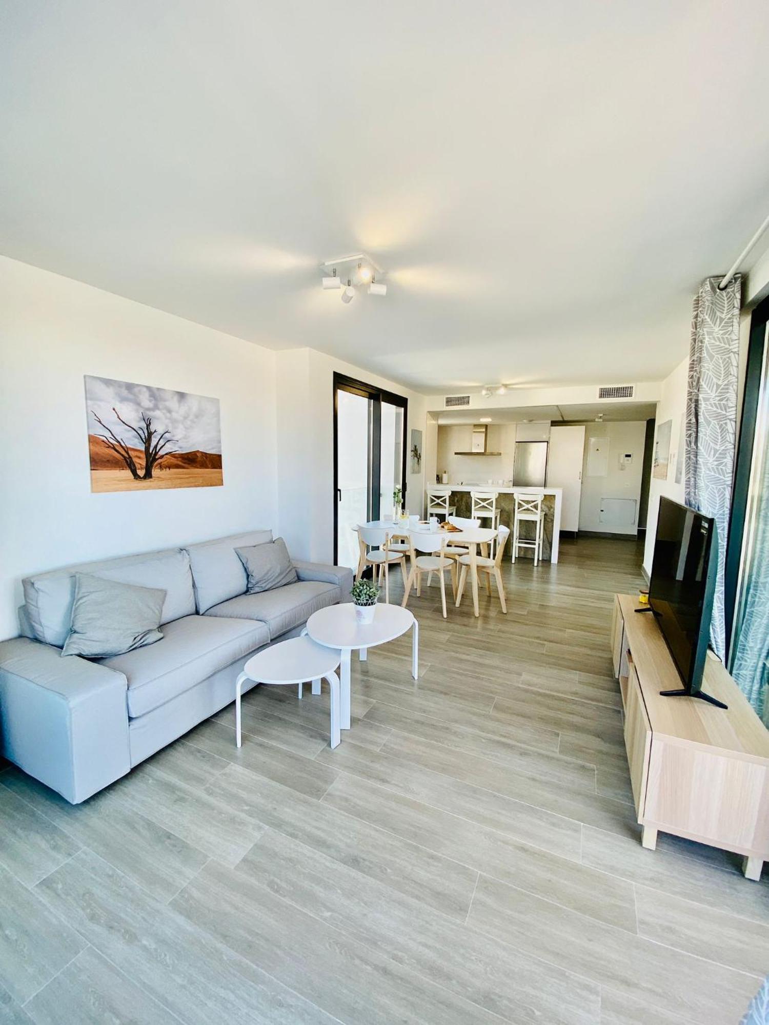 Royal Palm 22 Luxurious 3 Bedroom Penthouse Nerja Exterior photo
